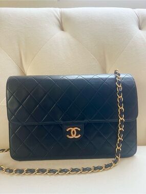 Chanel vintage Quilted Lambskin Flap Bag 24k gold plated hardware